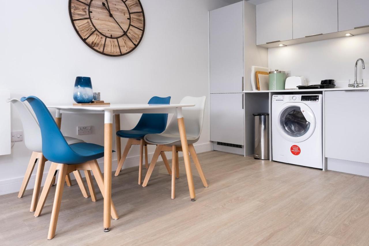 7 Putsborough - Luxury Apartment At Byron Woolacombe, Only 4 Minute Walk To Woolacombe Beach! Luaran gambar